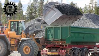 Volvo L260H  Loading 2x Scania V8 and Volvo FH with gravel [upl. by Burnie]