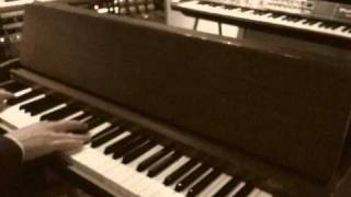 Doug Organ plays the intro to Joy To The World on Pianet N [upl. by Belden289]