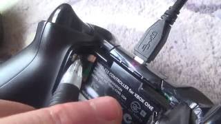 How to use your XBOX One Controller without BATTERIES [upl. by Hubie]