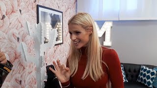 Il nuovo camerino di Michelle Hunziker a Striscia La Notizia [upl. by Ardnekahs630]