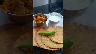 Gujrati thepla recipe😱 How to make gujrati thepla 😋👌 थेपला रेसिपी ytshorts recipe [upl. by Elum]