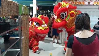 lion dance at whampoa drive market [upl. by Ainiger435]