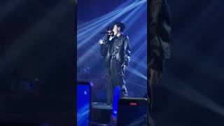 Chiếc Khăn Gió Ấm  Quang Hùng MasterD x Khánh Phương live Chung Sân Khấu… [upl. by Grannie]