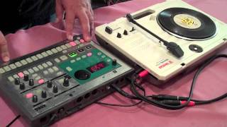 Korg ES1 Sampling Knee Deep Vestax Handytrax [upl. by Tam585]