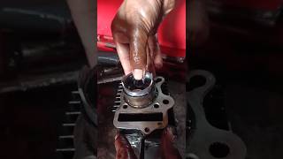 Motorcycle Engine cylinder diesel polish cylinder piston fitting bikelovers yt machine subscribe [upl. by Radu]