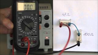 Digitale multimeter Deel 4 stroommeting serieschakeling [upl. by Cox]