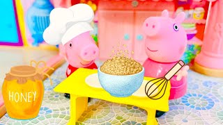 MAKING FOOD In The Kitchen with Granny and Peppa Pig Toys Baking Cooking Videos For Young Kids [upl. by Luanni279]