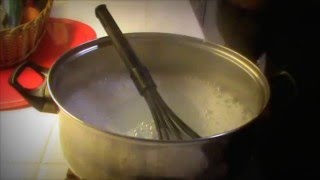 Recette maison  3  ma lessive au bicarbonate et au savon noir [upl. by Netsirc873]