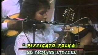 Camerata Mandolinas MelódicasPizzicato polka [upl. by Tnomyar]