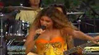 Beyonce Irreplaceable live [upl. by Oigufer]