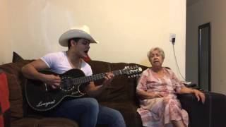 Jorge Loayzat y su abuelita Irma Silva  El Ausente [upl. by Atinet533]