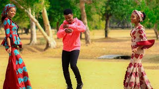 Umar M Shareef TSAKANINMU Official Video Song Feat Maryam Yahaya × Maryam Latest Hausa 2021 [upl. by Guillaume]