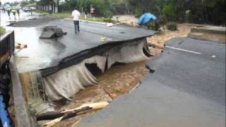 Toowoomba Flood  100111 [upl. by Uhile]