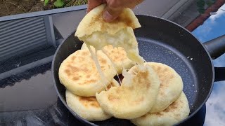 Voici une recette de petits pains au fromage cuit a la poêle ✔ recette économique pain semoule [upl. by Sahpec]