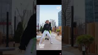 스트레이 키즈 Stray Kids MIROH [upl. by Darrelle]