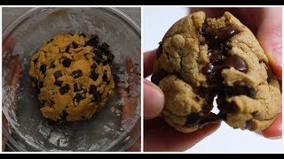 How To Make The Perfect Chocolate Chip Cookies [upl. by Leamse739]