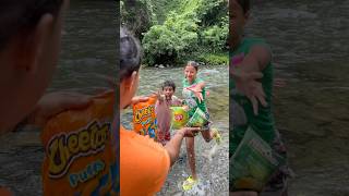 Los niños en el Río de papitas 🏊🏼‍♀️🍟🤣💦 shorts rio papitas comedy [upl. by Niuqram669]