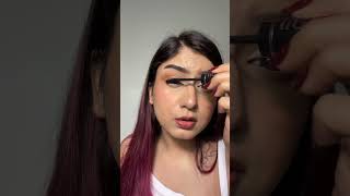 Mascara hack for straight lashes makeup glambydivya makeupartist trending makeuptutorial [upl. by Mala768]