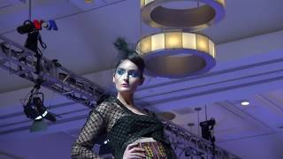 Couture New York Fashion Week Kain Tenun Nusa Tenggara Timur [upl. by Bathilda]