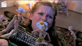 💥PEQUEÑOS GUERREROS PELÍCULA D´ ACCIÓN 1998  Small Soldiers Gregory Smith pelicula review [upl. by Fredrika]