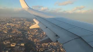 Atterrissage à Alger le 21 janvier Boeing 737800 d Air Algérie piloté par une femme [upl. by Roma568]