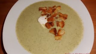 Brokkolisuppe mit selbstgemachten Croutons  Sallys Welt [upl. by Gathard]