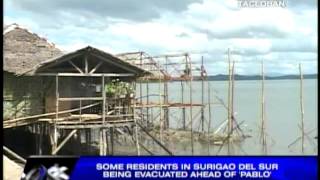 Surigao del Sur islanders flee ahead of typhoon [upl. by Nnahs]