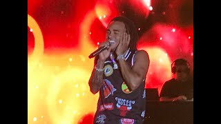 Ozuna 2018 Live El Farsante Italia [upl. by Silsby]