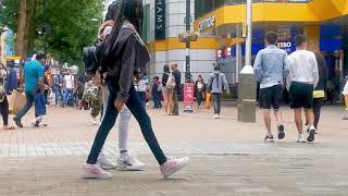 What People Wear in London  Street Fashion  London Street Fashion  High street Fashion [upl. by Ferd]