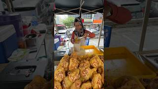 Cucur udang dengan tauhu begedil akak ni sedap geng [upl. by Maurilla237]