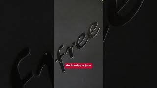 Votre Freebox Ultra en surchauffe  🥵 Free déploie une mise à jour Freebox Free FreeboxUltra [upl. by Louise320]