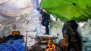 SOLO Bushcraft WINTER Camping  Build WARM SNOW SHELTER FIREPIT Inside  Blizzard amp Cowboy Coffee [upl. by Ahsimak]