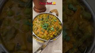 Chalo unke liye kuch lete chale youtubeshorts viralvideo shots trending food 😋😋 [upl. by Ellersick]