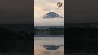 Ada yang Aneh di Gunung Fuji Jepang shorts gunungfuji jepang vulcano [upl. by Fondea]