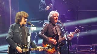 ELO Dont Bring Me Down Sept 28 2024 United Center Chicago Il Nunupics [upl. by Jadda]