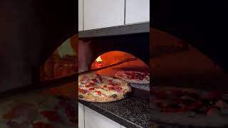 La vera pizza napoletana bologna pizza cibo pizzalover food italy fire cooking [upl. by Nnaasil]