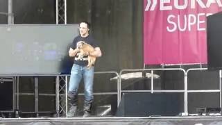 Supervet Noel Fitzpatrick Dog Fest Windsor 2016 vid 2 [upl. by Othella]