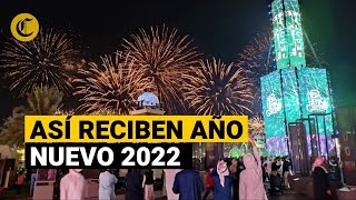 AÑO NUEVO 2022 Asombrosos fuegos artificiales en Japón Australia y China [upl. by Erdnaed]