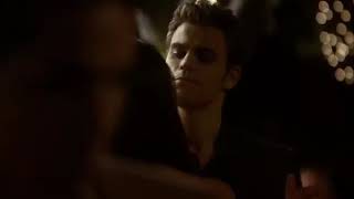 Diários De Um Vampiro 1x4 Damon Separa Elena E Stefan [upl. by Eilrebmik]