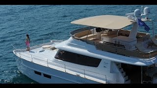 QUEENSLAND 55  Fountaine Pajot MOTOR YACHTS version française [upl. by Watson932]