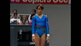 AA 1987 World Championships Doerte Thummler GDR VT1 9 850 [upl. by Tnilk]