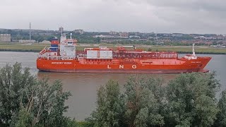 Coral FuRcata ⛽️ LNG Tanker Rotterdam ScheepVaart OudeMaas Dutch Liberia Botlek [upl. by Hambley]