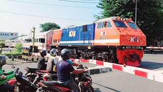 Railroad Crossing Indonesia  Palang Perlintasan Kereta  Indonesian Railway Crossings Train Train [upl. by Tyoh]