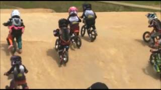 NIÑOS DE 345 AÑOS COMPETENCIAS DE BMX [upl. by Daisi963]