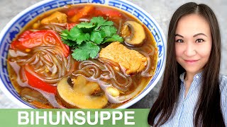 REZEPT Bihunsuppe  asiatische Hühnersuppe mit Glasnudeln  indonesische Nudelsuppe  sauer scharf [upl. by Ainecey]