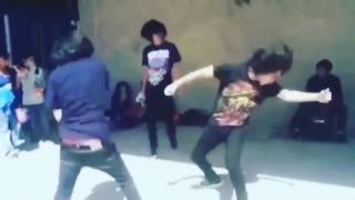 EMOS BAILANDO VVV [upl. by Assilym]