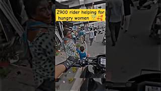 Z900 rider helping poor hungery women and his daughter riderlife roadbiker superbikers [upl. by Naihtsirc]