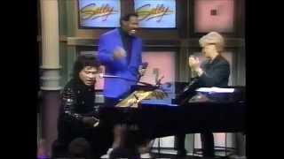 Little Richard amp Lloyd Price  Lawdy Miss Clawdy Live 1994 [upl. by Azzil]