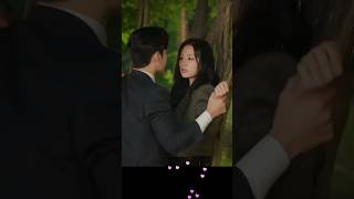 That unexpected kiss 🫠queenoftears kimsoohyun kimjiwon netflix shorts [upl. by Joung]