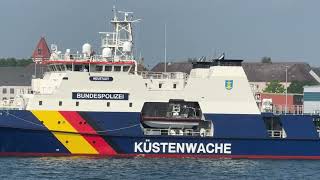 NEUSTADT BP 84 Küstenwache Einsatzschiff im Marinestützpunkt Kiel an der OskarKuschMole 2452024 [upl. by Thirion]